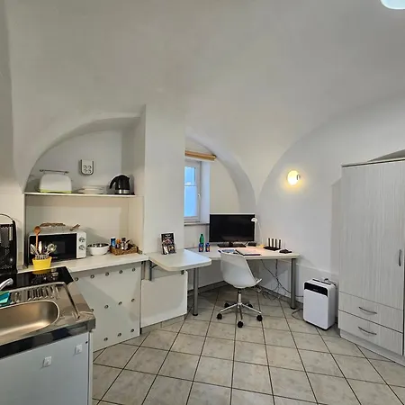 Tiny Nika * リュブリャナ