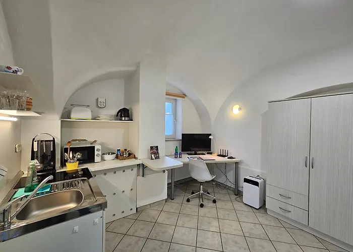 Tiny Nika * Ljubljana