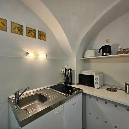 Tiny Nika * Ljubljana